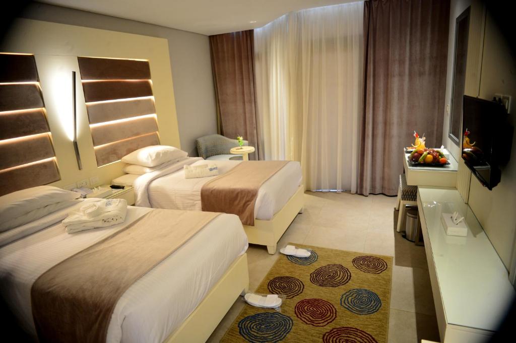 Deluxe Double or Twin Room with Sea View