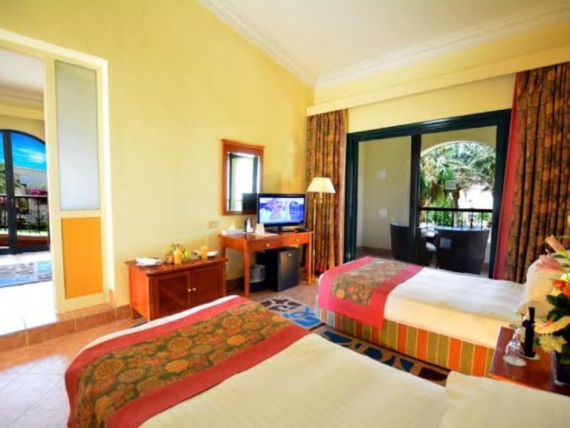 Standard Triple Room With Pool View
