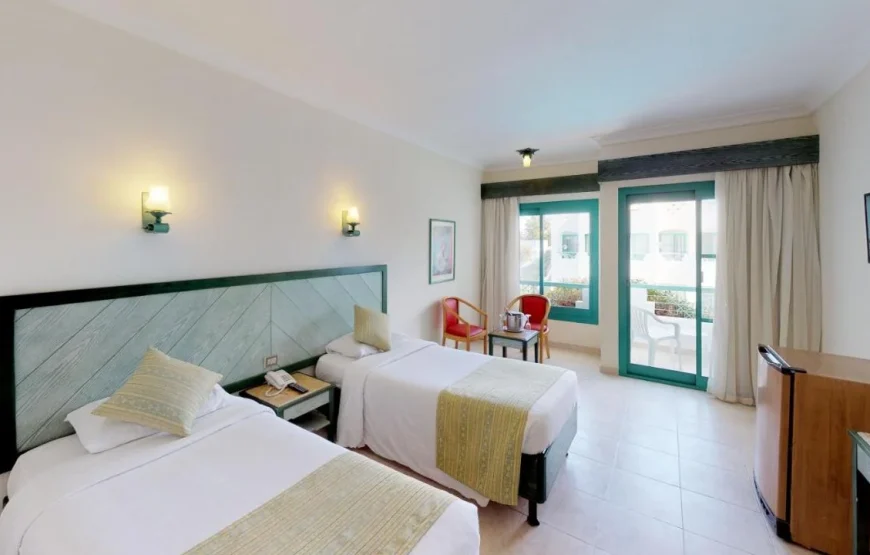 Falcon Hills Hotel