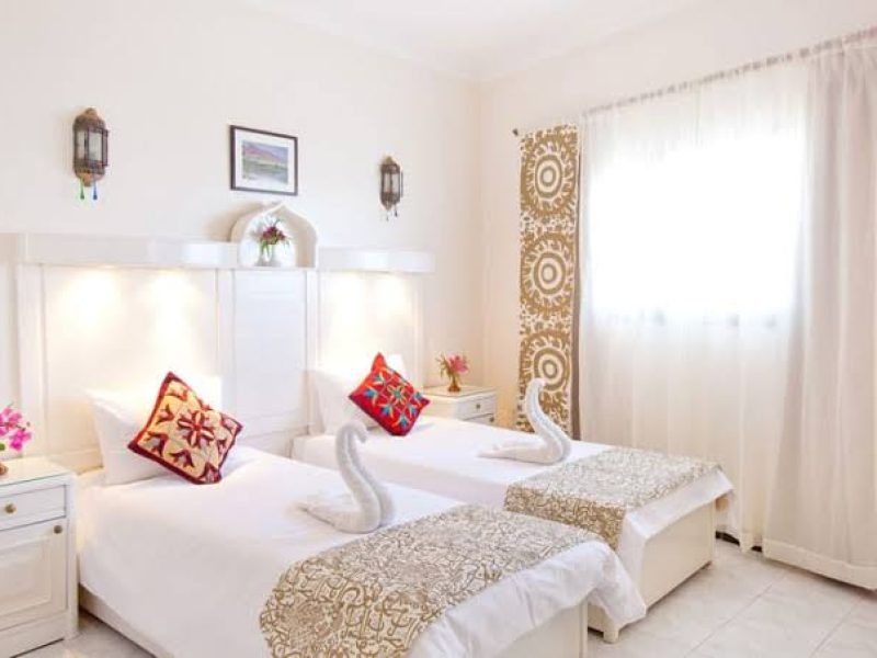 Standard Twin (2 Bed) B&B