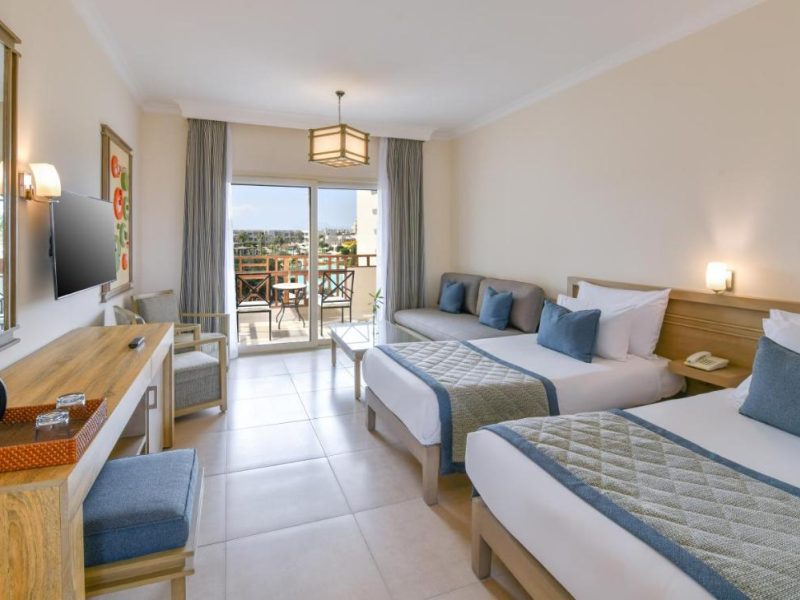 Single Superior Pool View Room