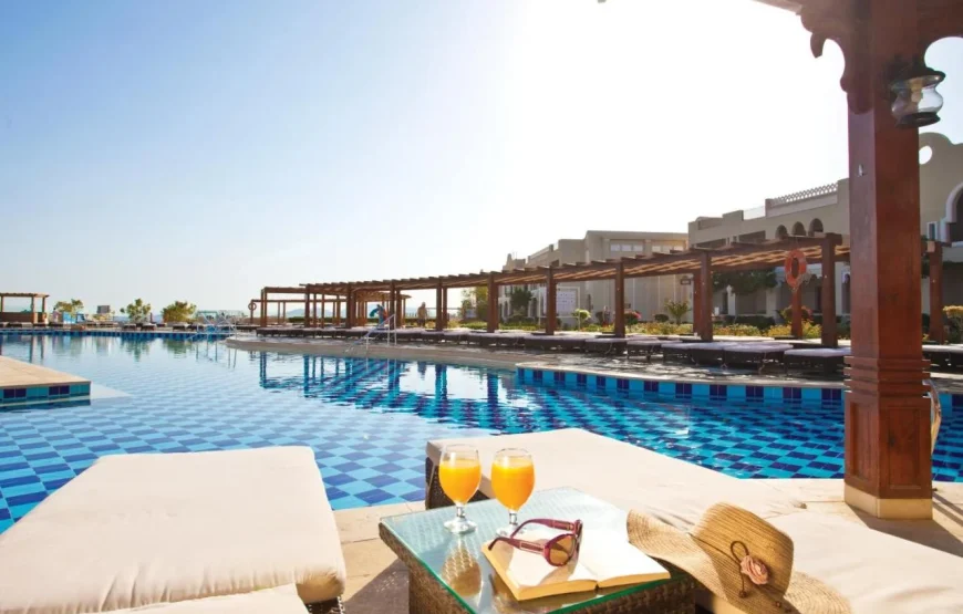 Sunrise Arabian Beach Resort