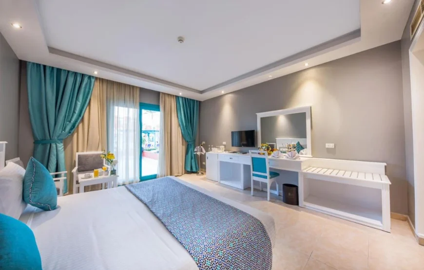 Sunrise Garden Beach Resort